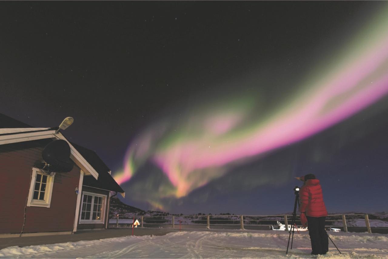 Senja Fjordhotell And Apartments Stonglandseidet Buitenkant foto