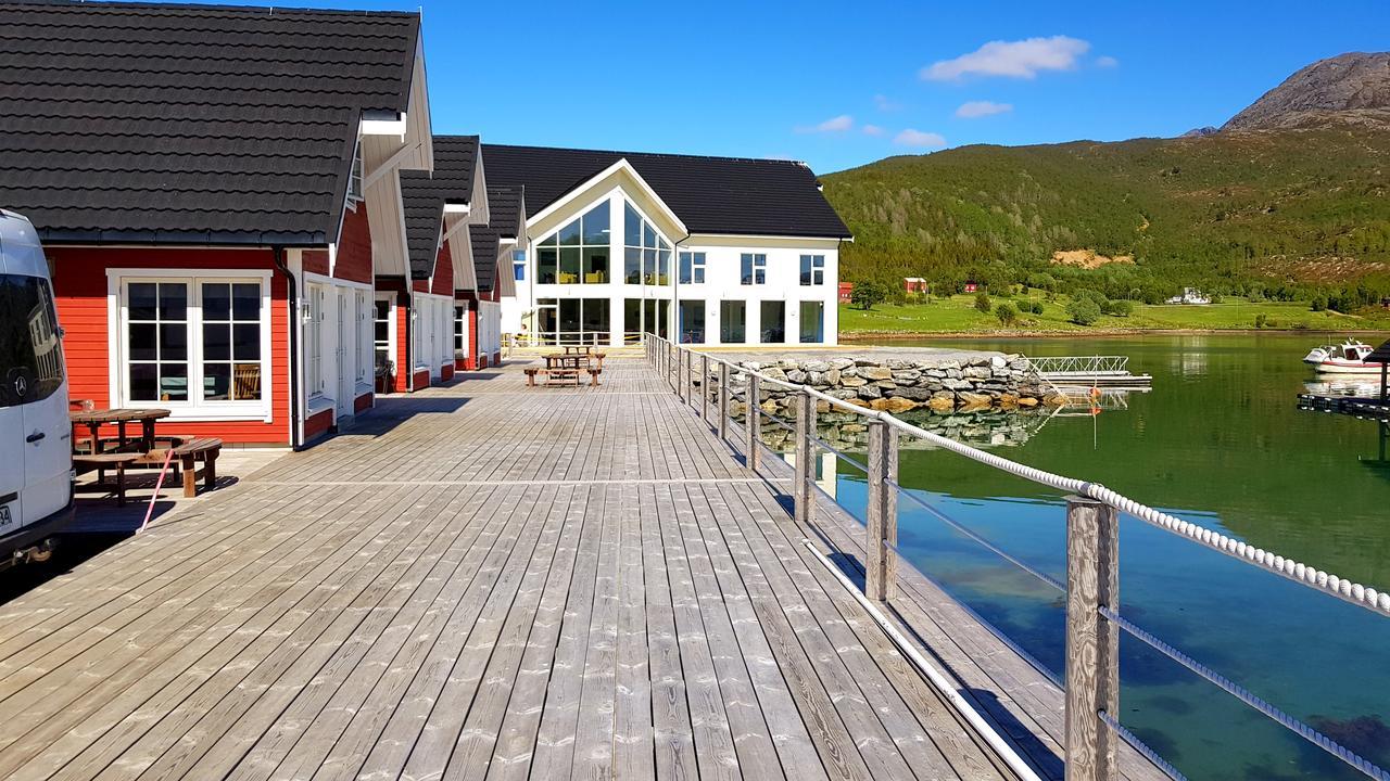 Senja Fjordhotell And Apartments Stonglandseidet Buitenkant foto